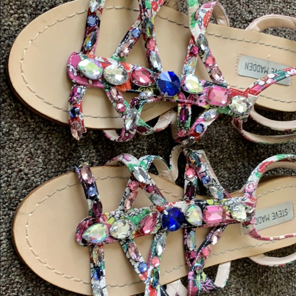 Sandals - Picture 3 of 3